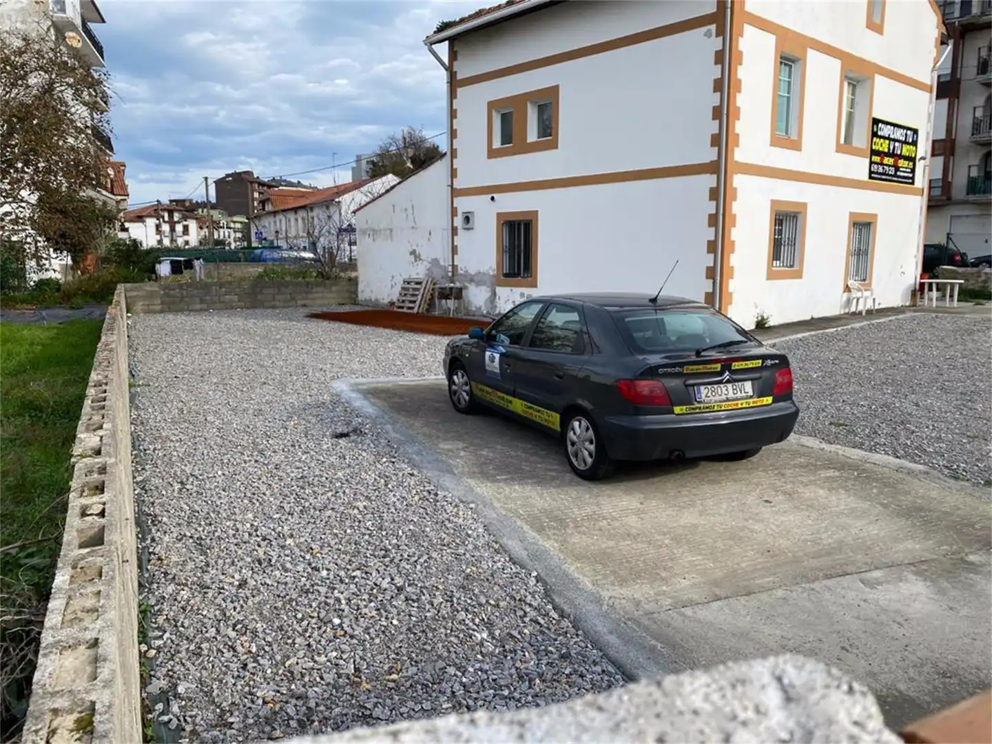 Houses for sale in Calle la Quinta, Colindres Parking of Houses for sale in Colindres