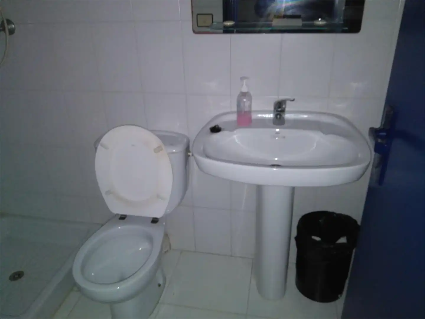 Bany de Oficina de lloguer en Burela