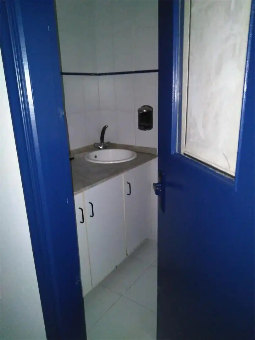 Bany de Oficina de lloguer en Burela