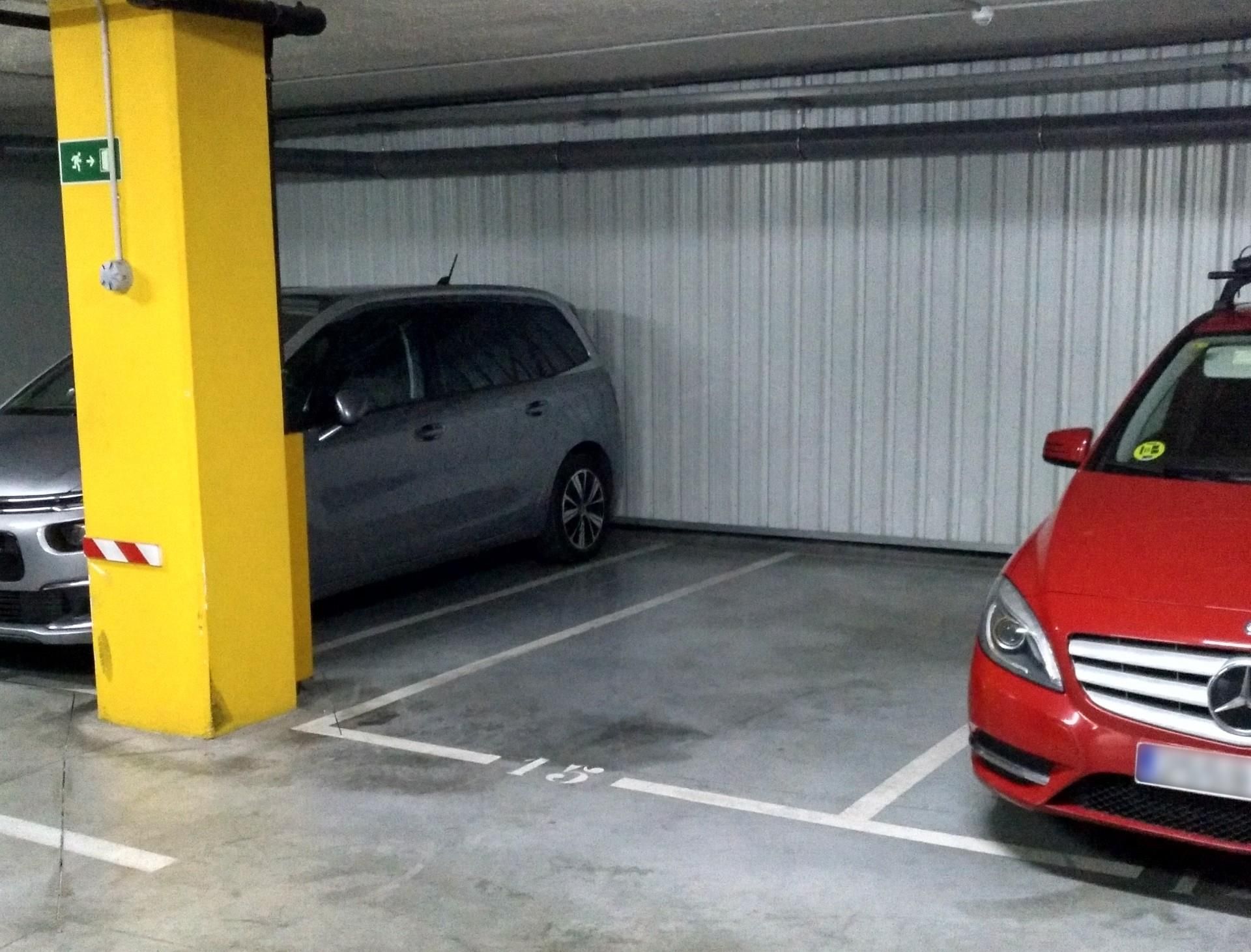 Garaje en venta en Calle Londres, 40, Juncal, Madrid | fotocasa