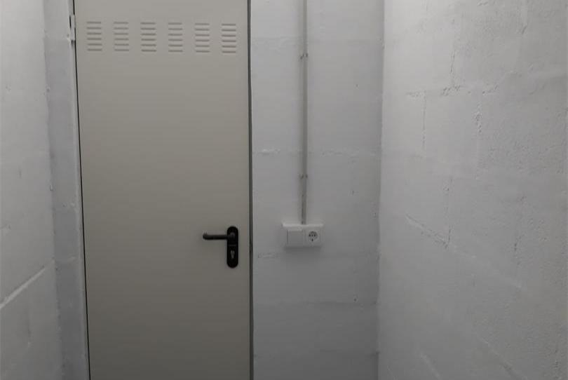 Box room for sale in Calle General Suárez Valdés, 11, El Coto, Asturias - image 1 Photo 1 of Box room for sale in Calle General Suárez Valdés, 11, El Coto, Asturias