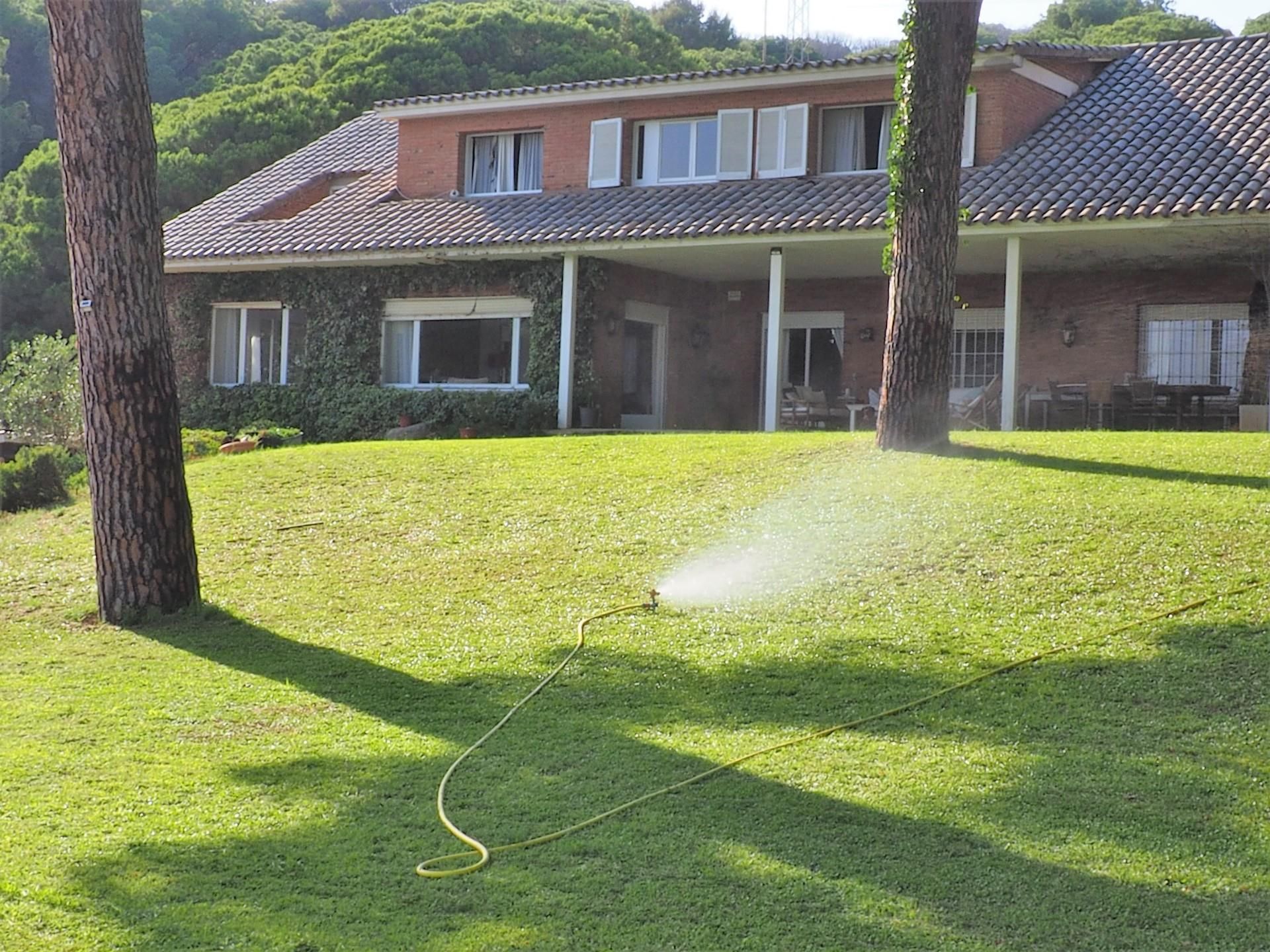 Exterior view of House or chalet for sale in Sant Andreu de Llavaneres  with Heating, Private garden and Terrace