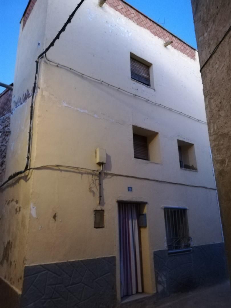 Vista exterior de Casa adosada en venda en Lumpiaque amb Terrassa
