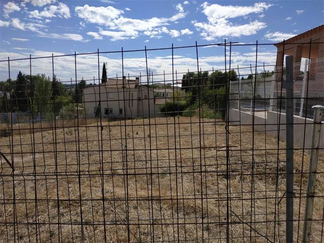 Terreno en Venta en Calle Escultor Pablo Serrano, 22P en Bargas