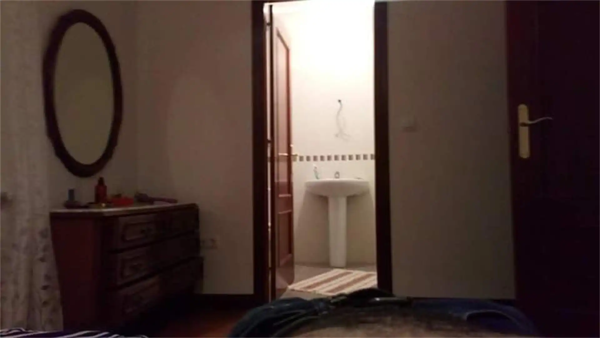 Schlafzimmer von Wohnung zum Verkauf in Valle de Tobalina mit Möbliert, Ofen und Waschmaschine