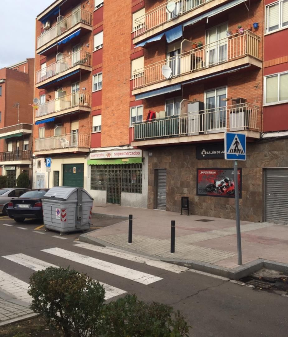 Vista exterior de Nau industrial de lloguer en Santa Marta de Tormes