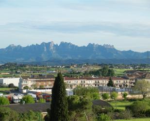 Vista exterior de Dúplex en venda en Santpedor amb Aire condicionat, Terrassa i Balcó