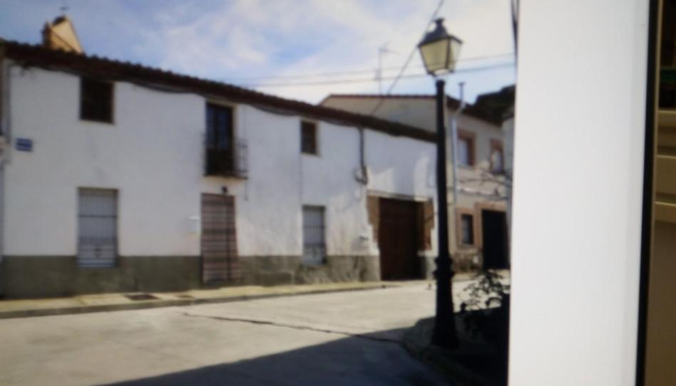 Casa adosada en venda a Calle Ramón y Cajal, Velayos, Ávila - imatge 1 Foto 1 de Casa adosada en venda a Calle Ramón y Cajal, Velayos, Ávila