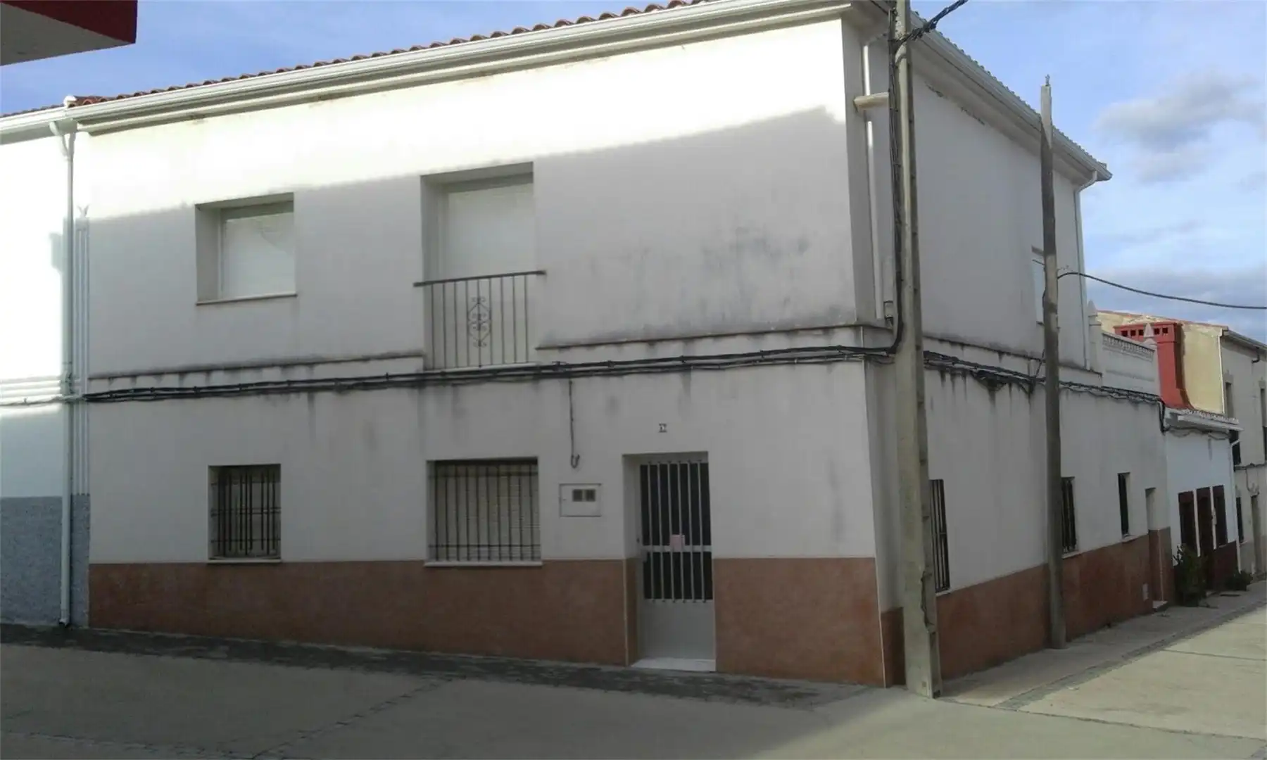 Außenansicht von Wohnung zum Verkauf in Hinojal mit Terrasse und Möbliert