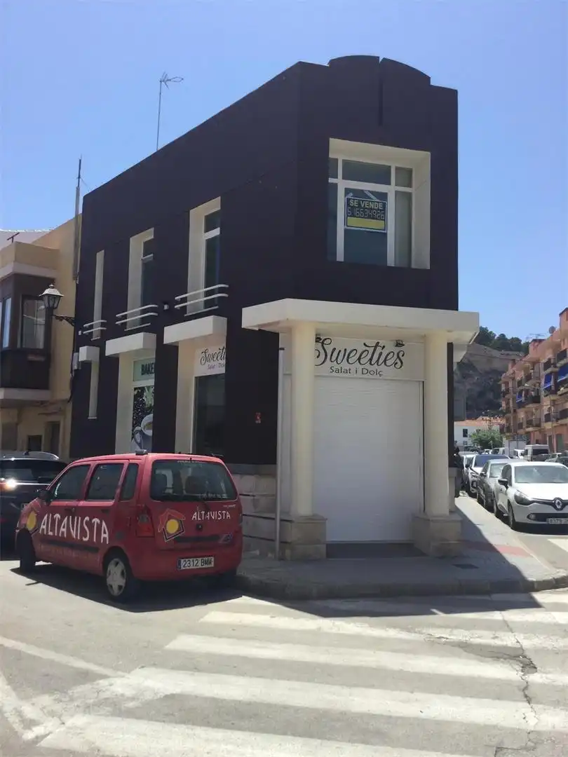 Local en venta en Dénia con Aire acondicionado