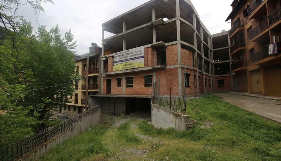 Urbanizable en venta en Carrer de Les Neroses, Sort, Lleida - imagen 1 Foto 1 de Urbanizable en venta en Carrer de Les Neroses, Sort, Lleida