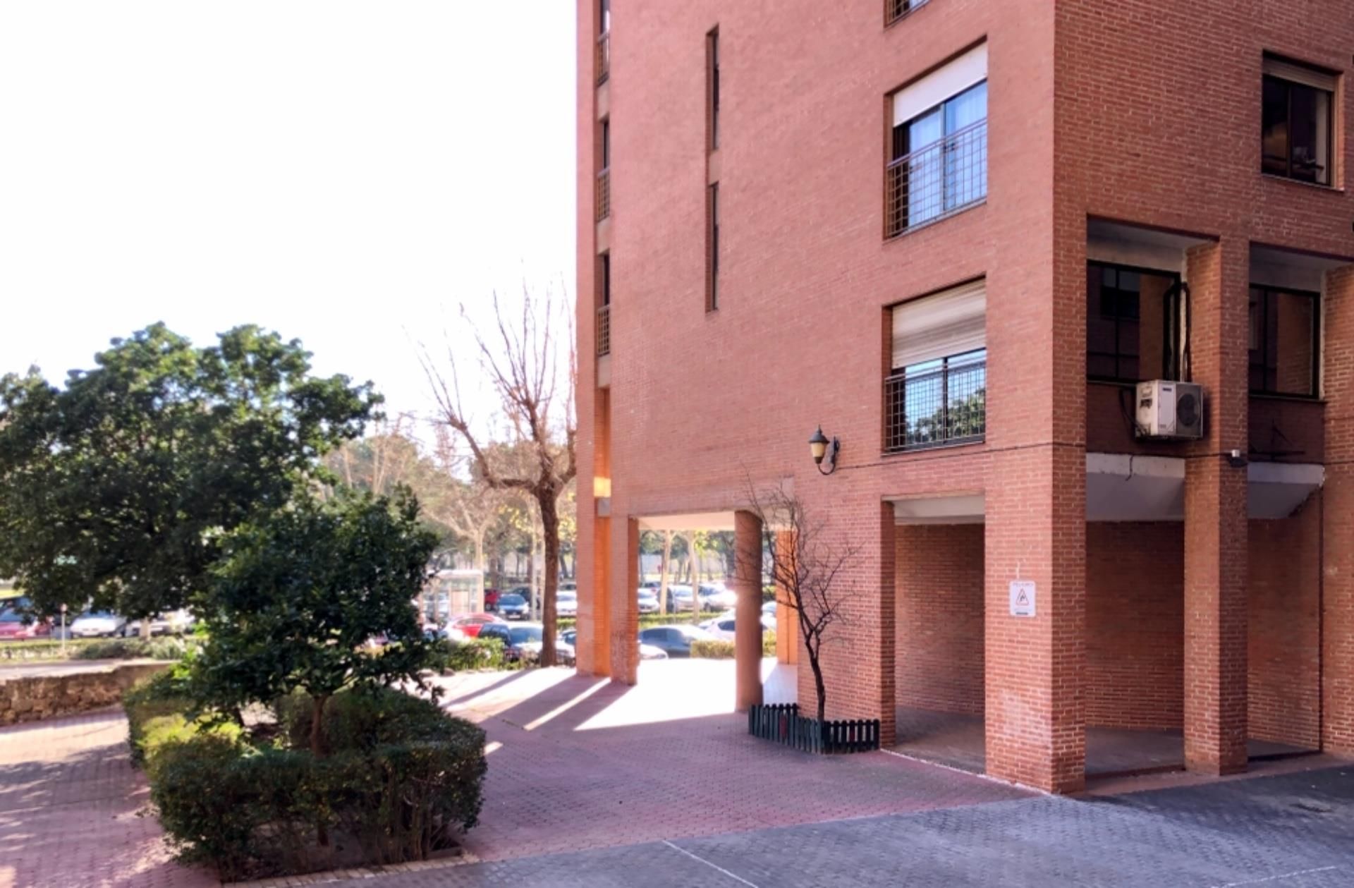 Exterior view of Office for sale in Talavera de la Reina