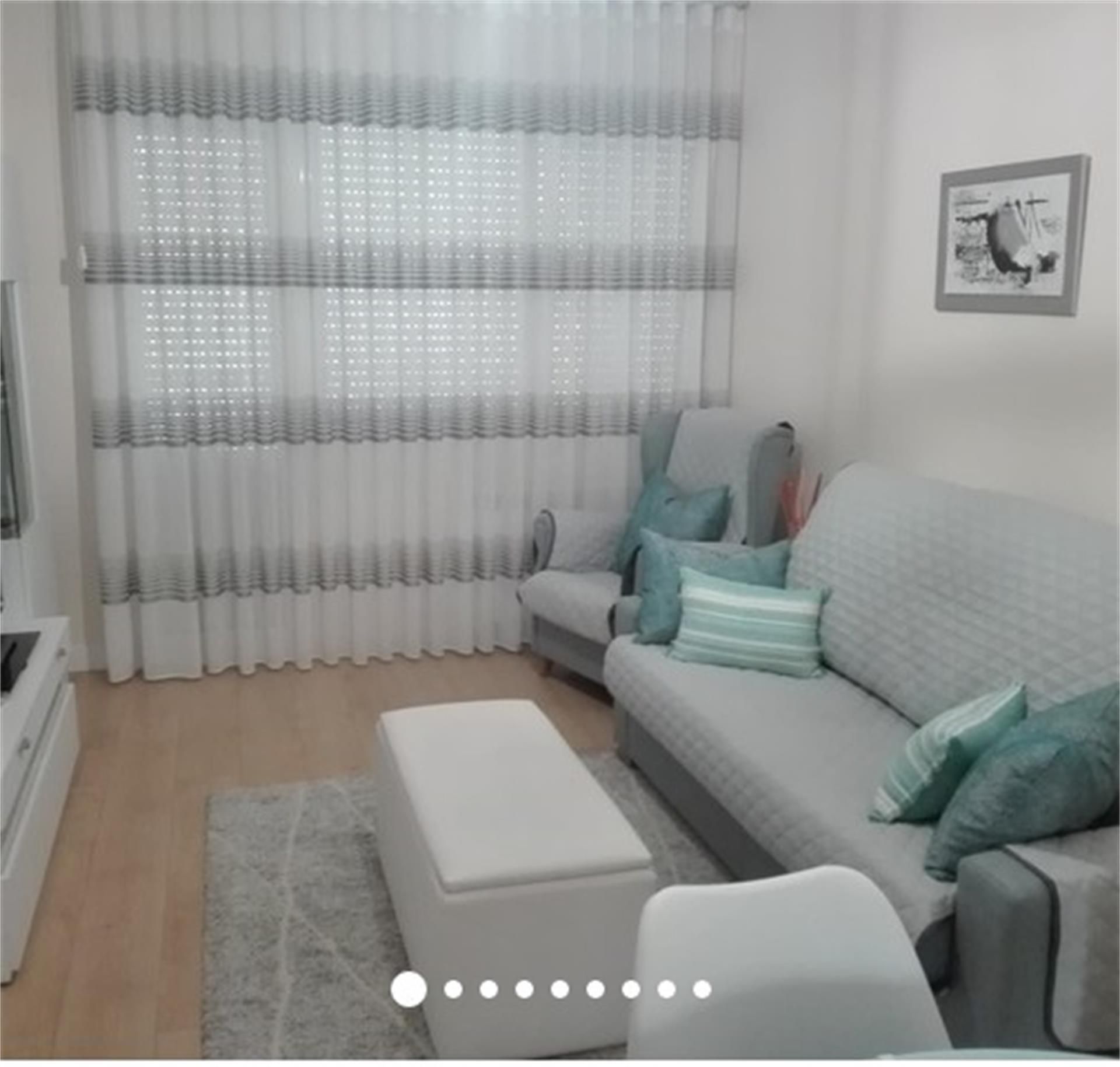 Living room of Flat for sale in Barakaldo   with Parquet flooring and Furnished