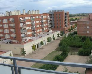 Vista exterior de Pis en venda en Cuenca Capital amb Balcó