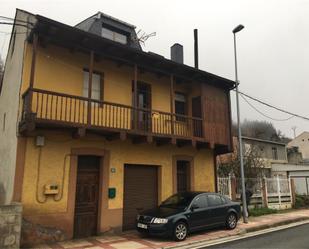 Vista exterior de Casa o xalet en venda en Priaranza del Bierzo