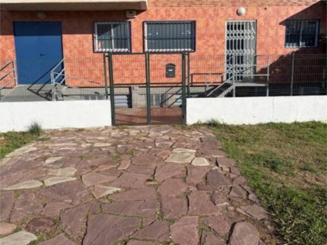 Local comercial en Venta en Calle Félix Ruiz Sánchez en Santa Isabel