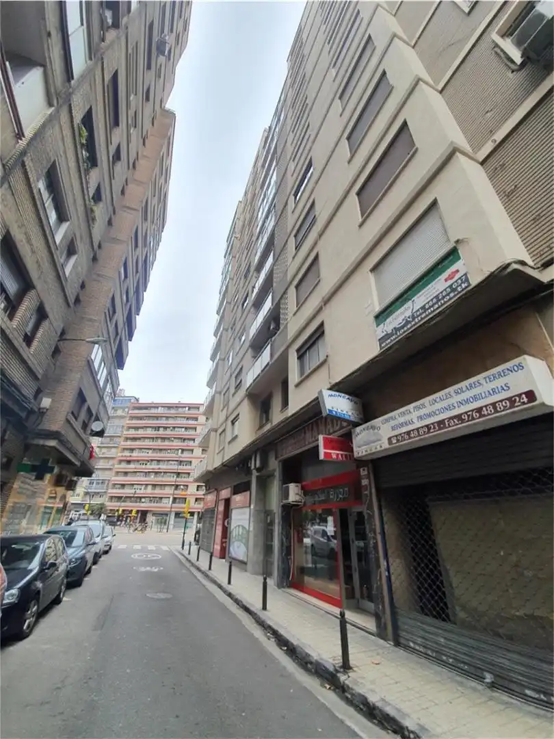 Oficina en venta en Calle Navas de Tolosa, Barrio de Delicias Vista exterior de Oficina en venta en Zaragoza