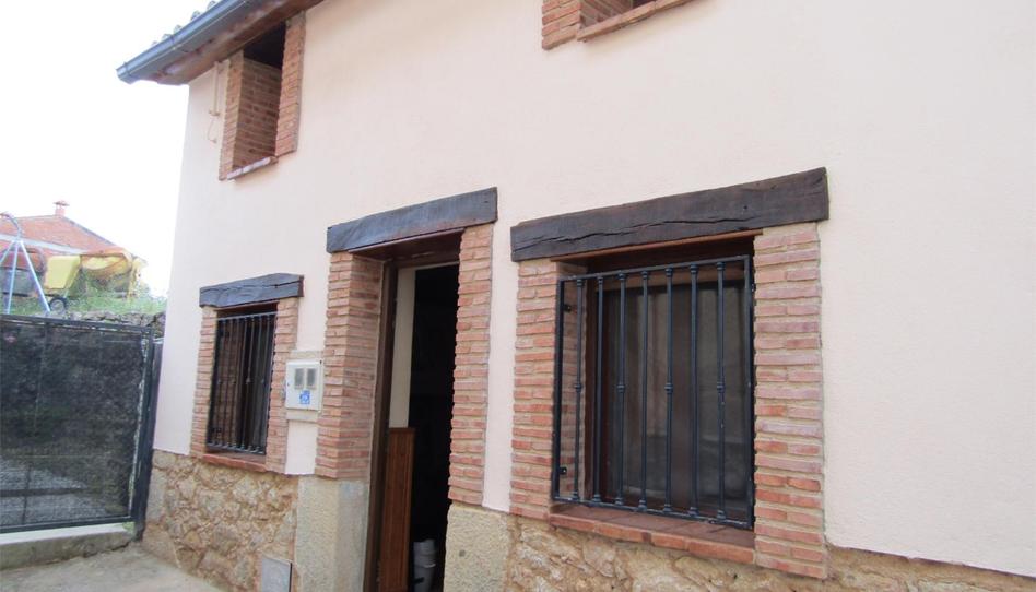 Foto 1 de Casa adosada en venta en Calle Piedra Pipa, 18, Madrigal de la Vera, Cáceres