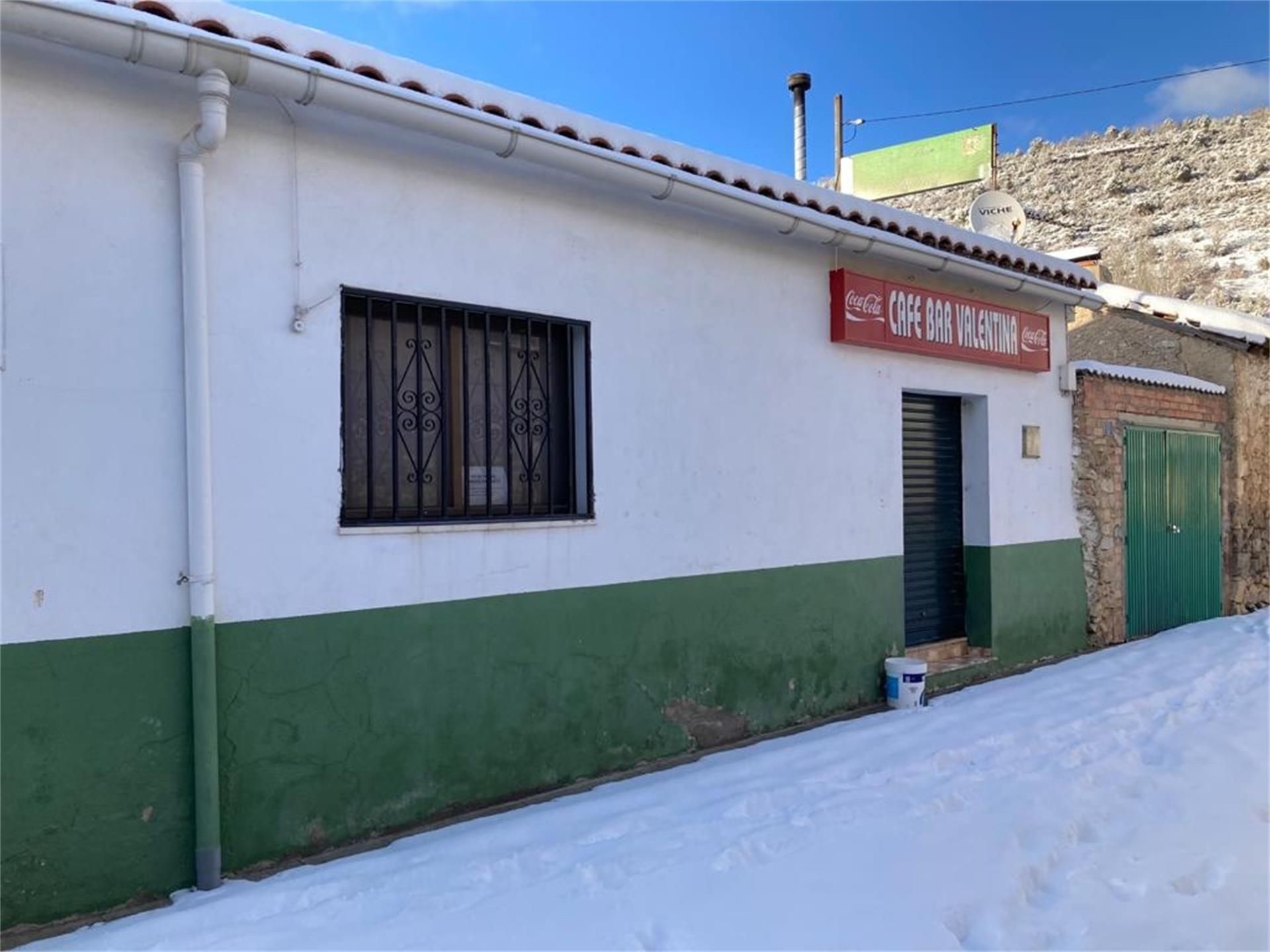 Exterior view of Premises for sale in Poyatos