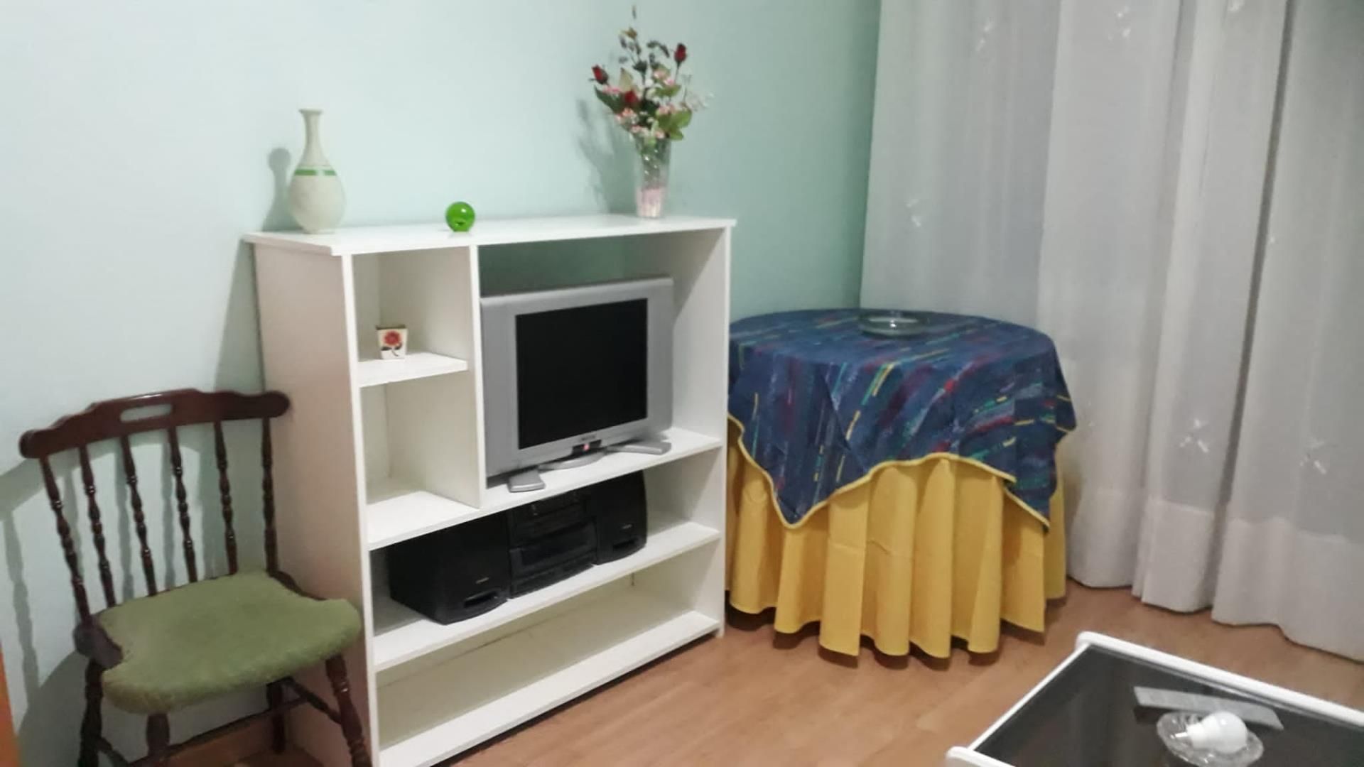 Living room of Flat for sale in Herencia  with Heating, Parquet flooring and Furnished