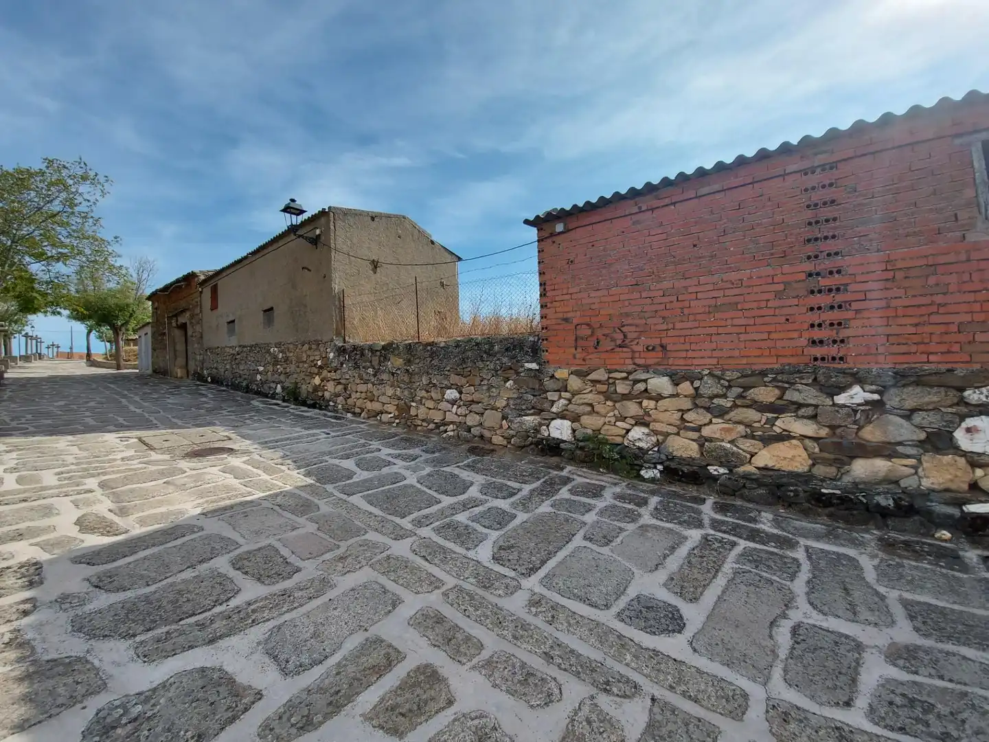 Vista exterior de Finca rústica en venda en Valdeverdeja