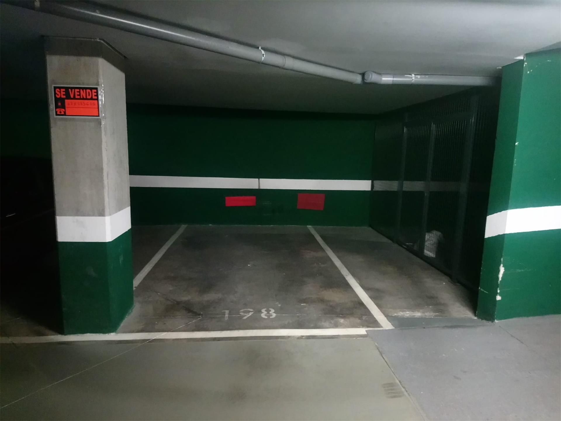 Parking of Garage for sale in  Madrid Capital
