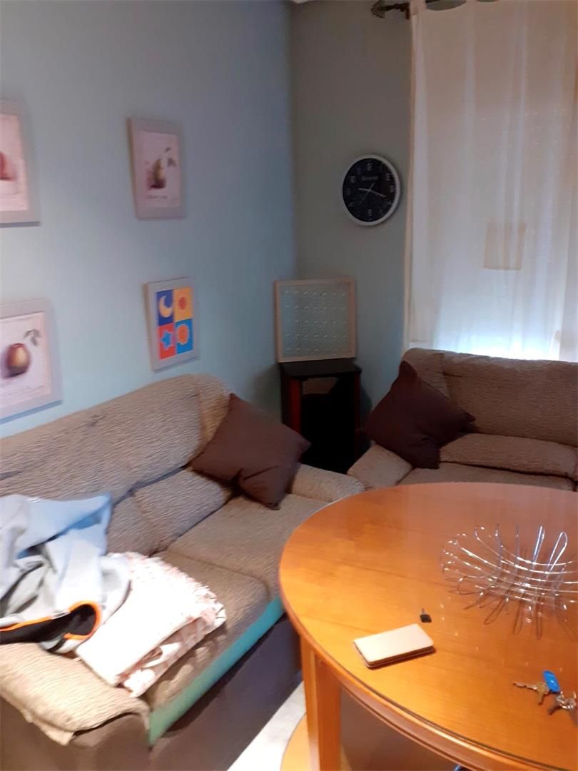 Sala d'estar de Pis en venda en Miajadas amb Aire condicionat, Traster i Moblat