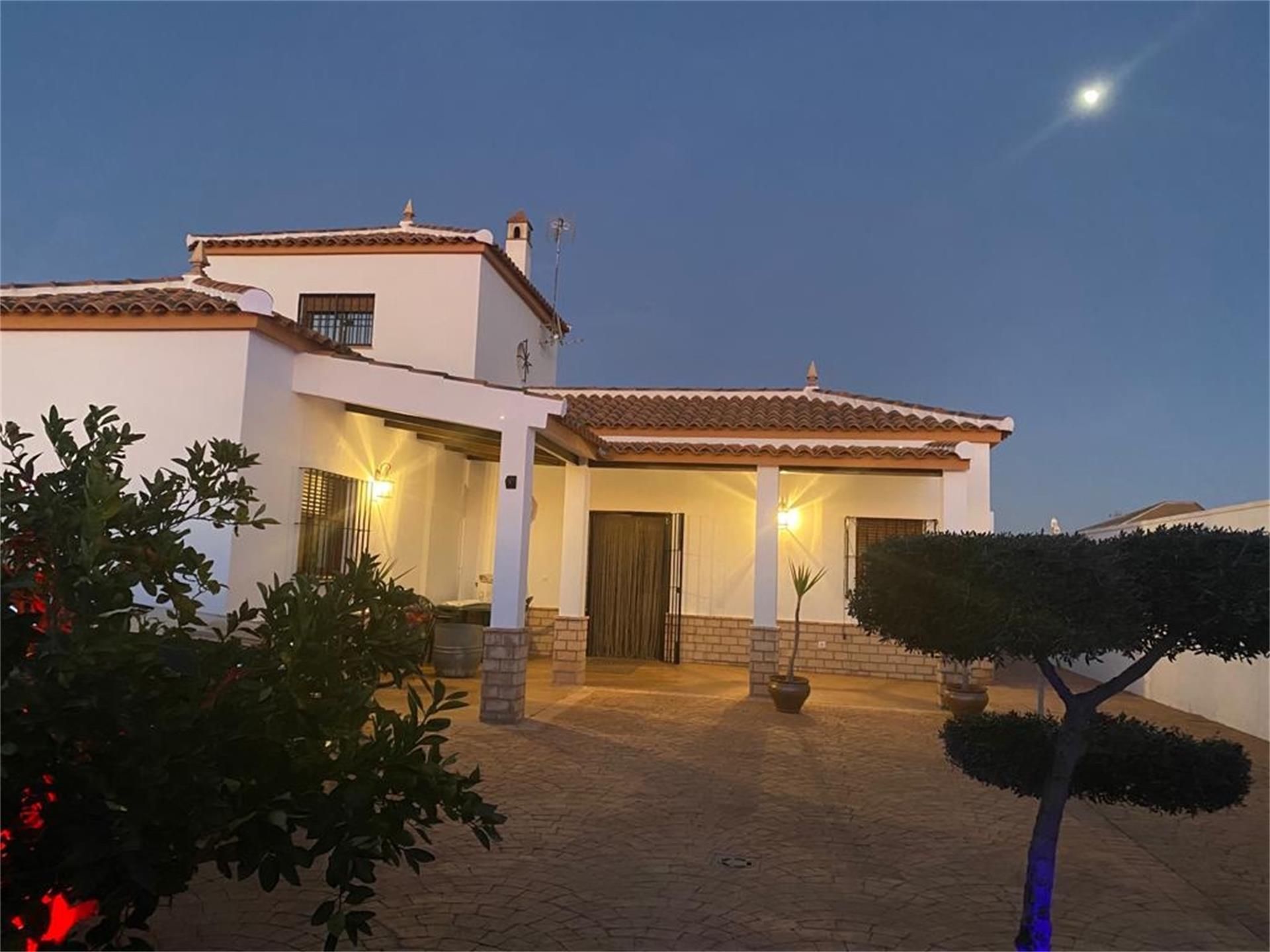 Casa o chalet en venta en Calle Salve, Villamanrique de la Condesa, Sevilla fotocasa Casa o chalet en venta en Calle Salve, Villamanrique de la Condesa, Sevilla fotocasa