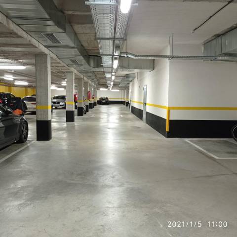 Garaje en Alquiler en Avenida Secundino Zuazo, 4 en Valdebebas - Valdefuentes