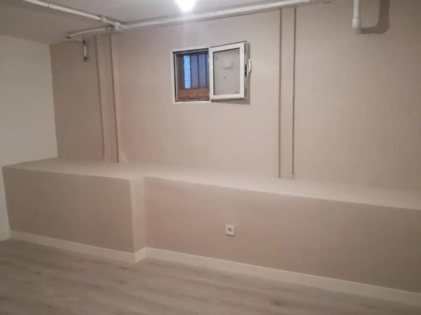 Büro zum Verkauf in de Puentelarra, 35, Santa Eugenia Büro zum Verkauf in Madrid