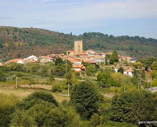 Vista exterior de Casa adosada en venda en Celanova