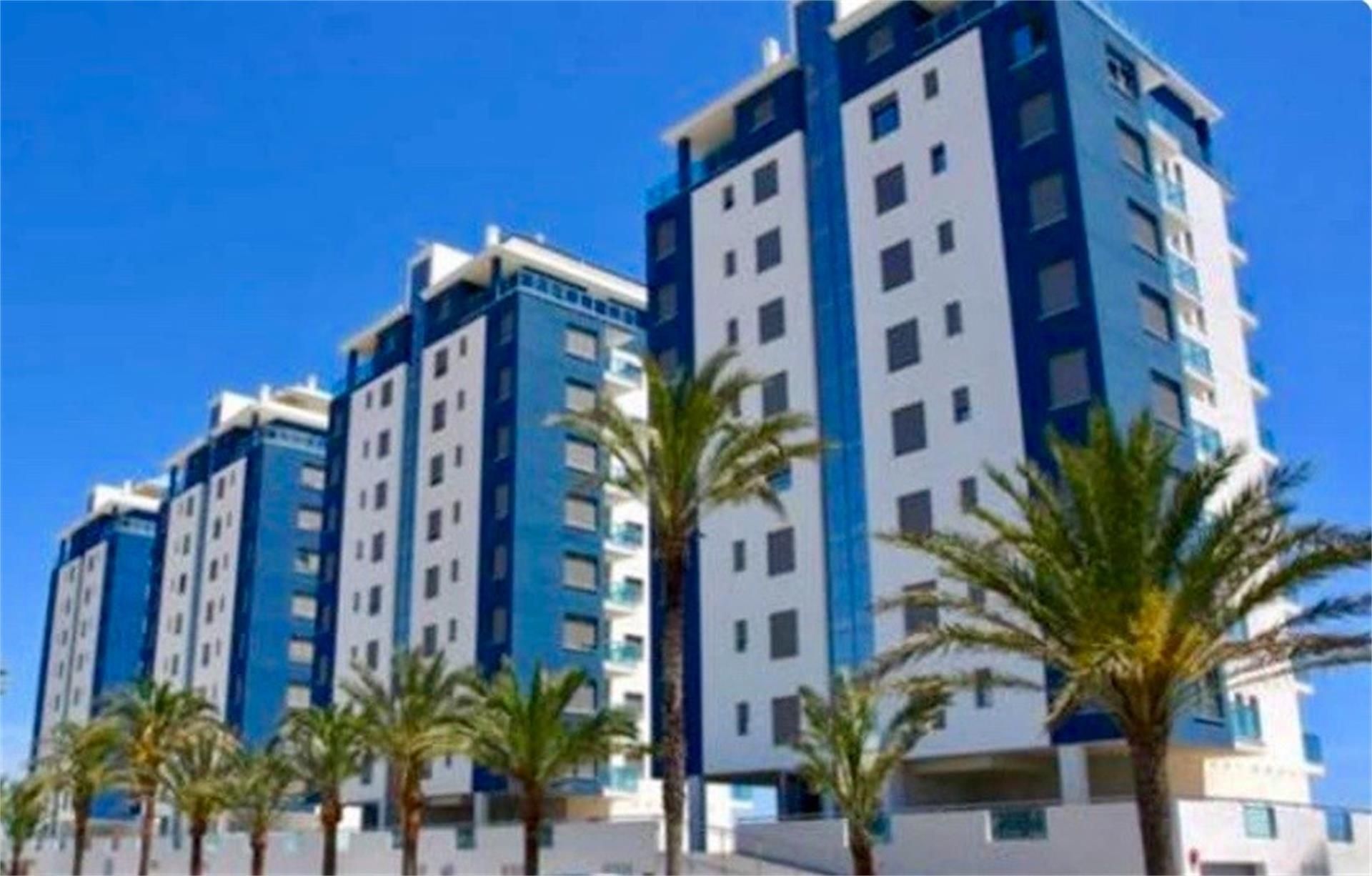 Exterior view of Flat for sale in La Manga del Mar Menor  with Air Conditioner, Swimming Pool and Balcony