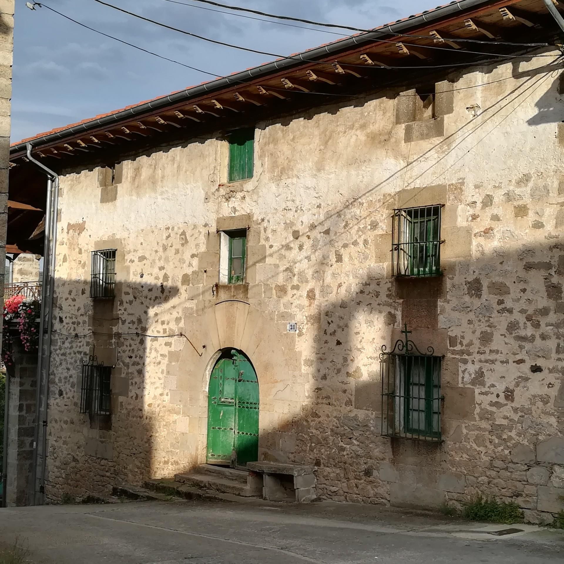 Vista exterior de Finca rústica en venda en Valle de Ollo / Ollaran