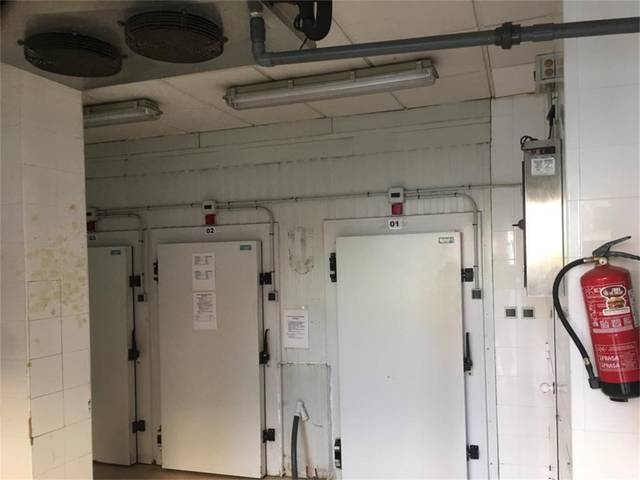 Local comercial en Alquiler en Calle Platero Pedro de Bares en Fátima - Levante