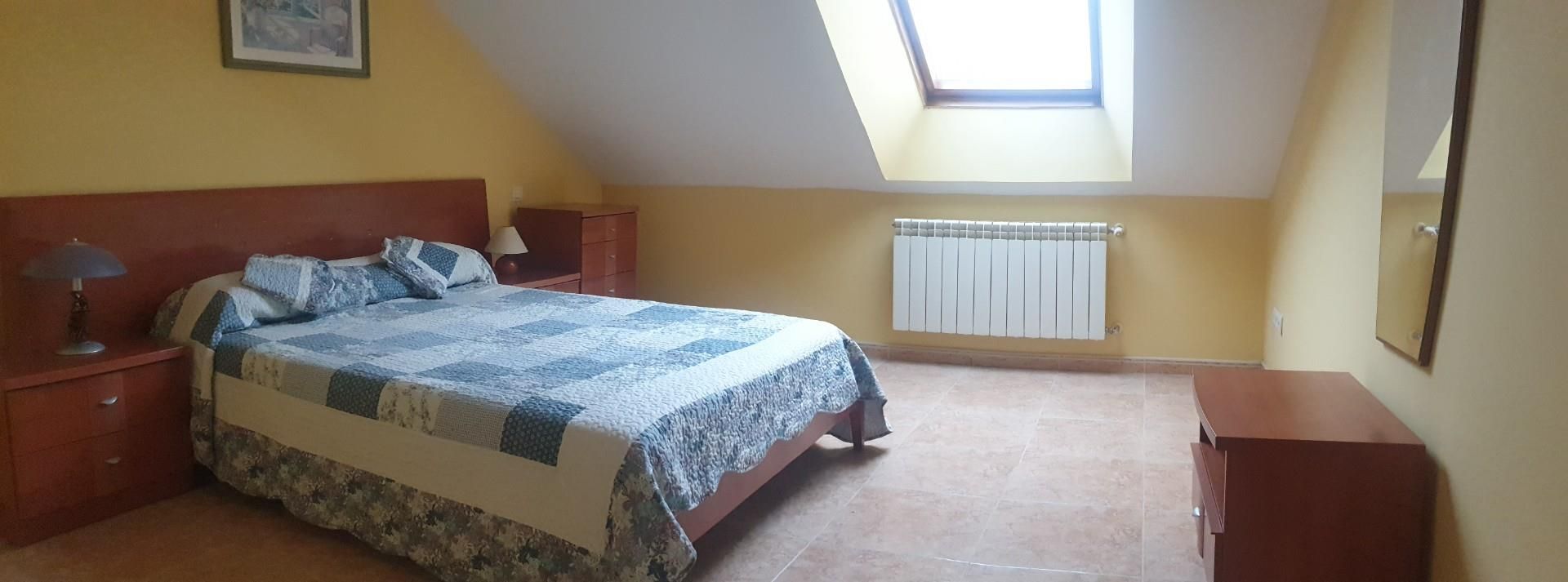 Bedroom of Attic for sale in Saldaña  with Heating, Storage room and Furnished