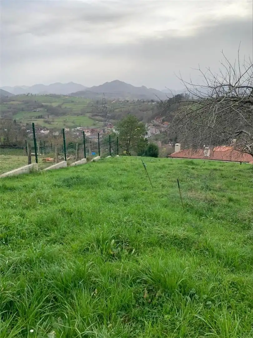 Terreno en venta en Piloña
