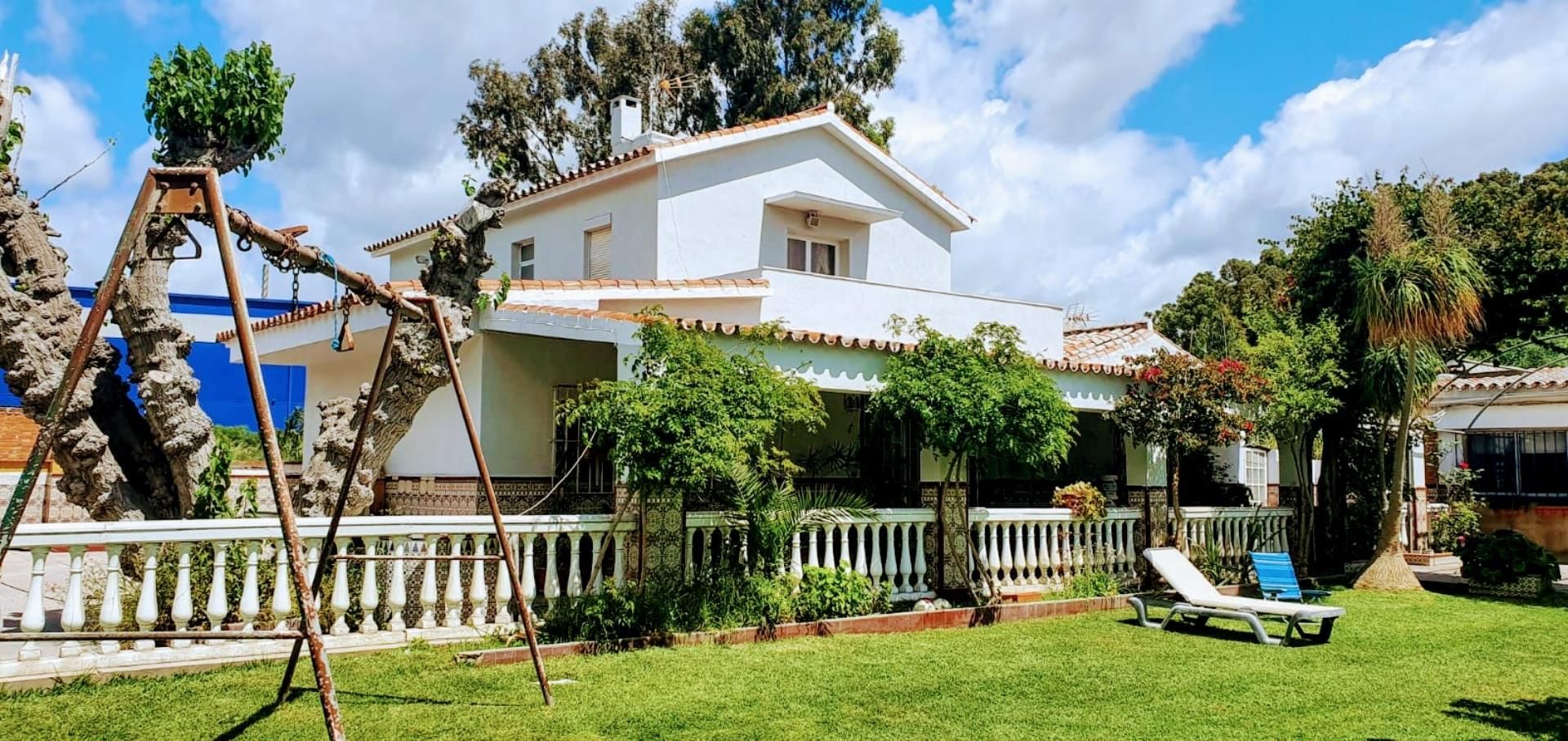 Exterior view of House or chalet for sale in Los Barrios  with Private garden, Terrace and Storage room