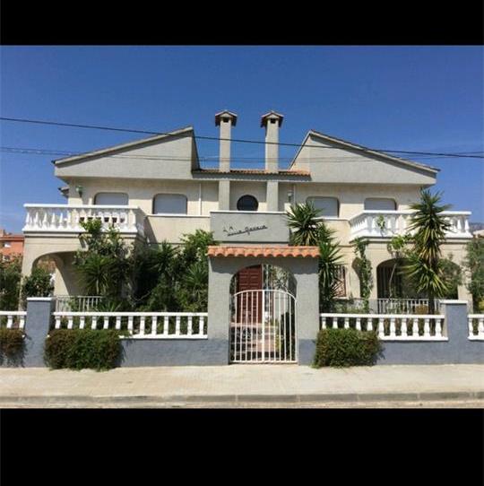 House or chalet for sale in Carrer Riu Llastres, Pino Alto, Tarragona - image 1 Photo 1 of House or chalet for sale in Carrer Riu Llastres, Pino Alto, Tarragona