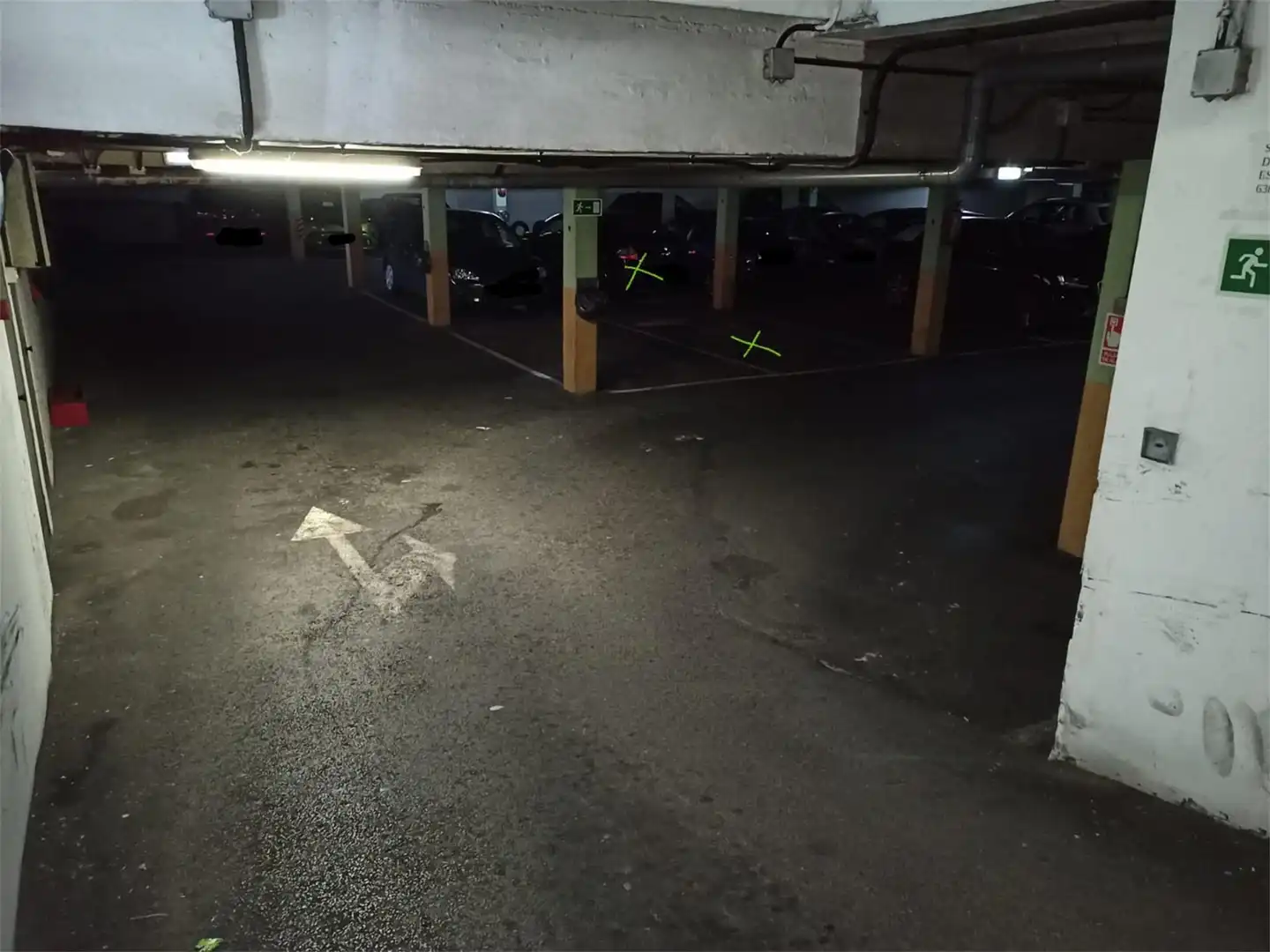 Garatge en venda a Plaza de los Cuatro Caños, 6, Corredoría - La Carisa - Prado de La Vega Aparcament de Garatge en venda en Oviedo
