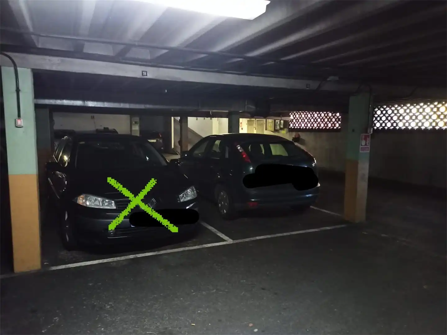 Garatge en venda a Plaza de los Cuatro Caños, 6, Corredoría - La Carisa - Prado de La Vega Aparcament de Garatge en venda en Oviedo