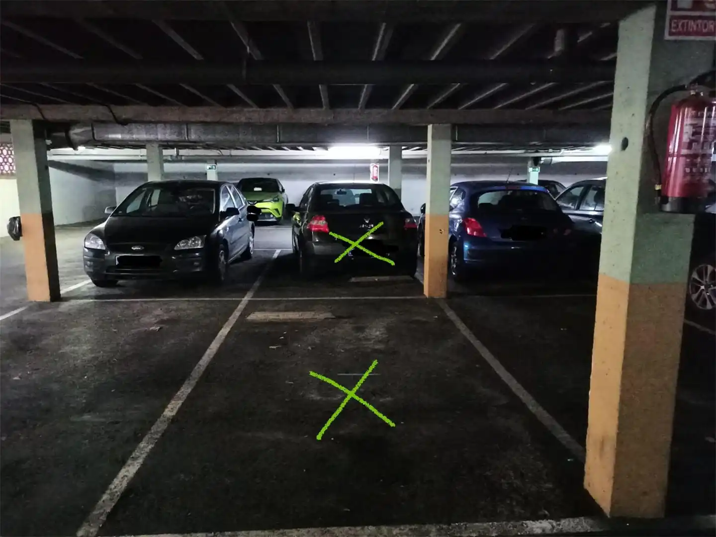 Garatge en venda a Plaza de los Cuatro Caños, 6, Corredoría - La Carisa - Prado de La Vega Aparcament de Garatge en venda en Oviedo