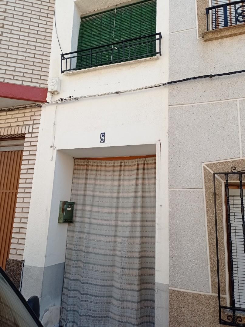 Viviendas y casas baratas en venta con terraza en La Solana : Desde 50.000€  - Chollos y Gangas | fotocasa