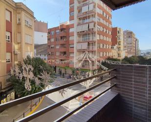 Vista exterior de Pis en venda en Villena amb Terrassa i Balcó