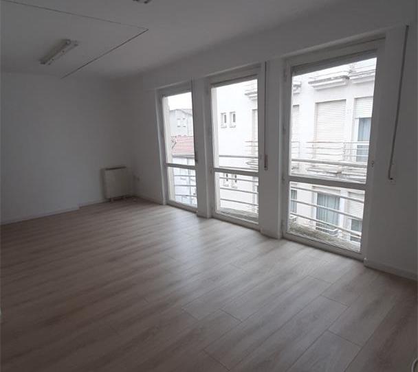 Foto 1 de Oficina en venta en Calle de Los Francos, 1, Benavente, Zamora
