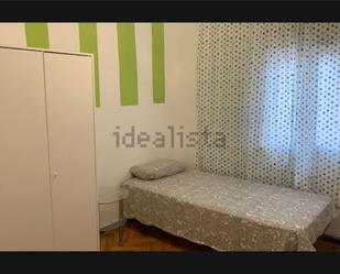 Bedroom of Flat for sale in  Madrid Capital  with Oven