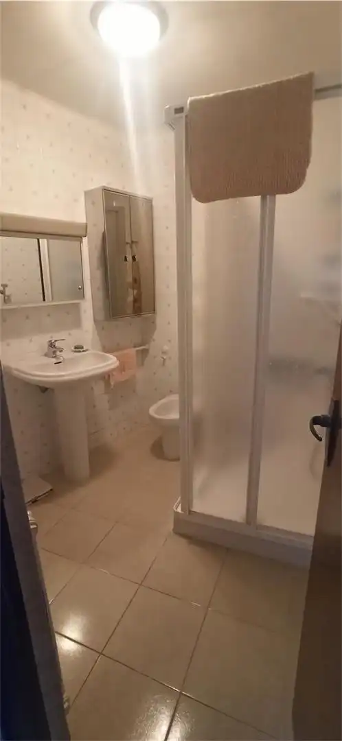 Einfamilien-Reihenhaus zum Verkauf in Calle Nueva, 24, Villarejo de Órbigo Badezimmer von Einfamilien-Reihenhaus zum Verkauf in Villarejo de Órbigo mit Heizung, Abstellraum und Ofen