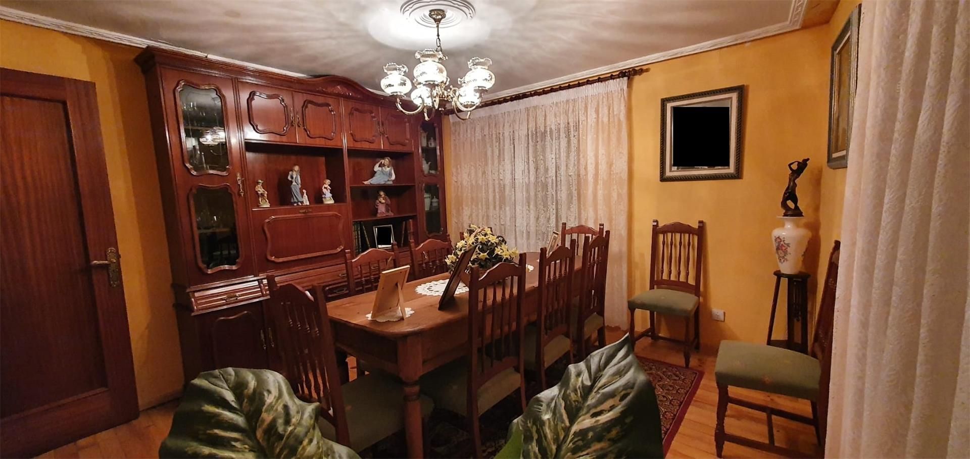 Esszimmer von Wohnung zum verkauf in Luyego mit Terrasse, Möbliert und Ofen