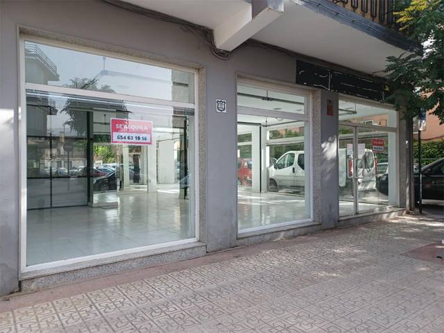 Local comercial en Alquiler en Avenida Pablo Picasso, 25 en Cervantes