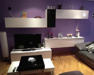 Sala d'estar de Dúplex en venda en Segovia Capital amb Piscina i Balcó
