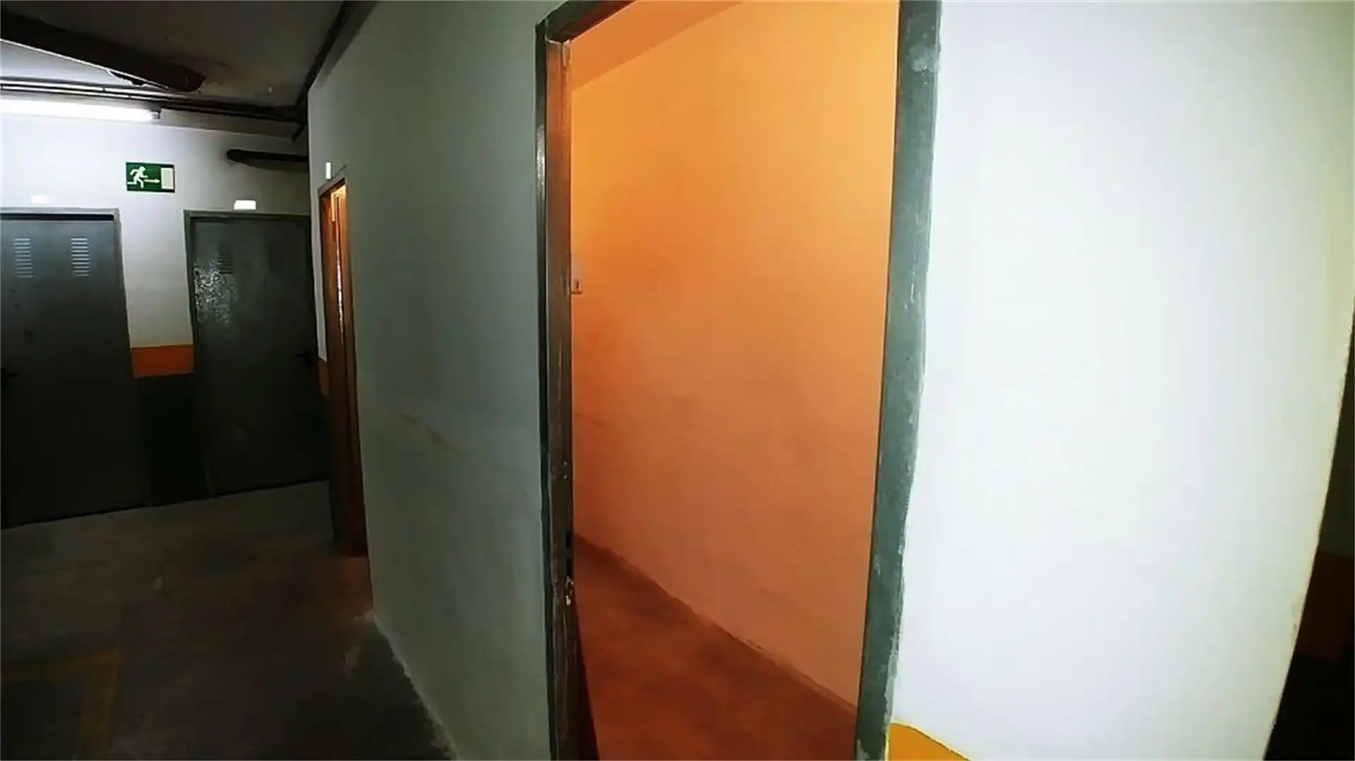 Storage room for sale in Granada